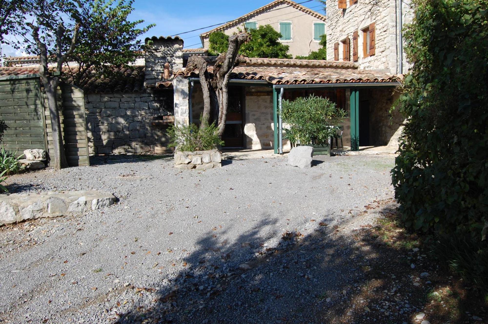 Village De Gites Mas De La Bastide Жуайёз Номер фото
